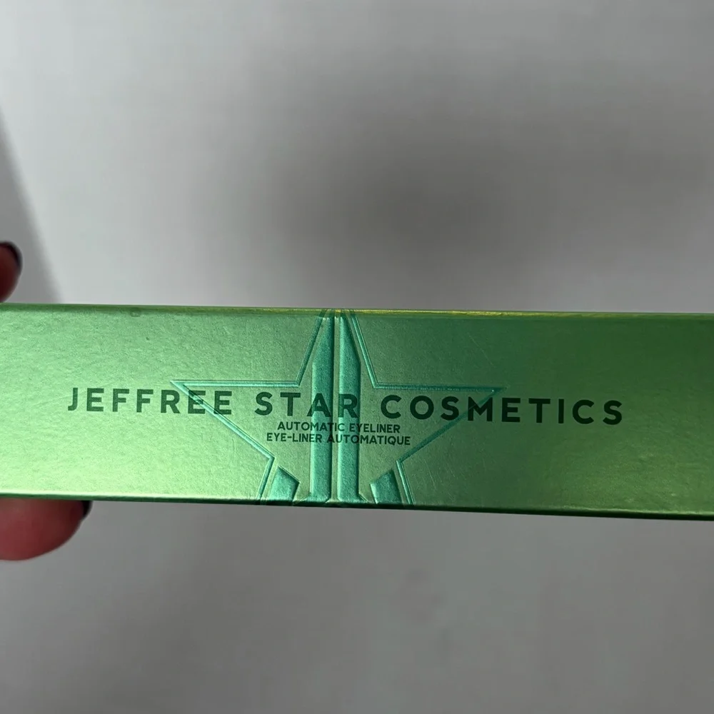 Discontinued NIB Jeffree Star Cosmetics Automatic Eyeliner in Assets 0.2 g Green